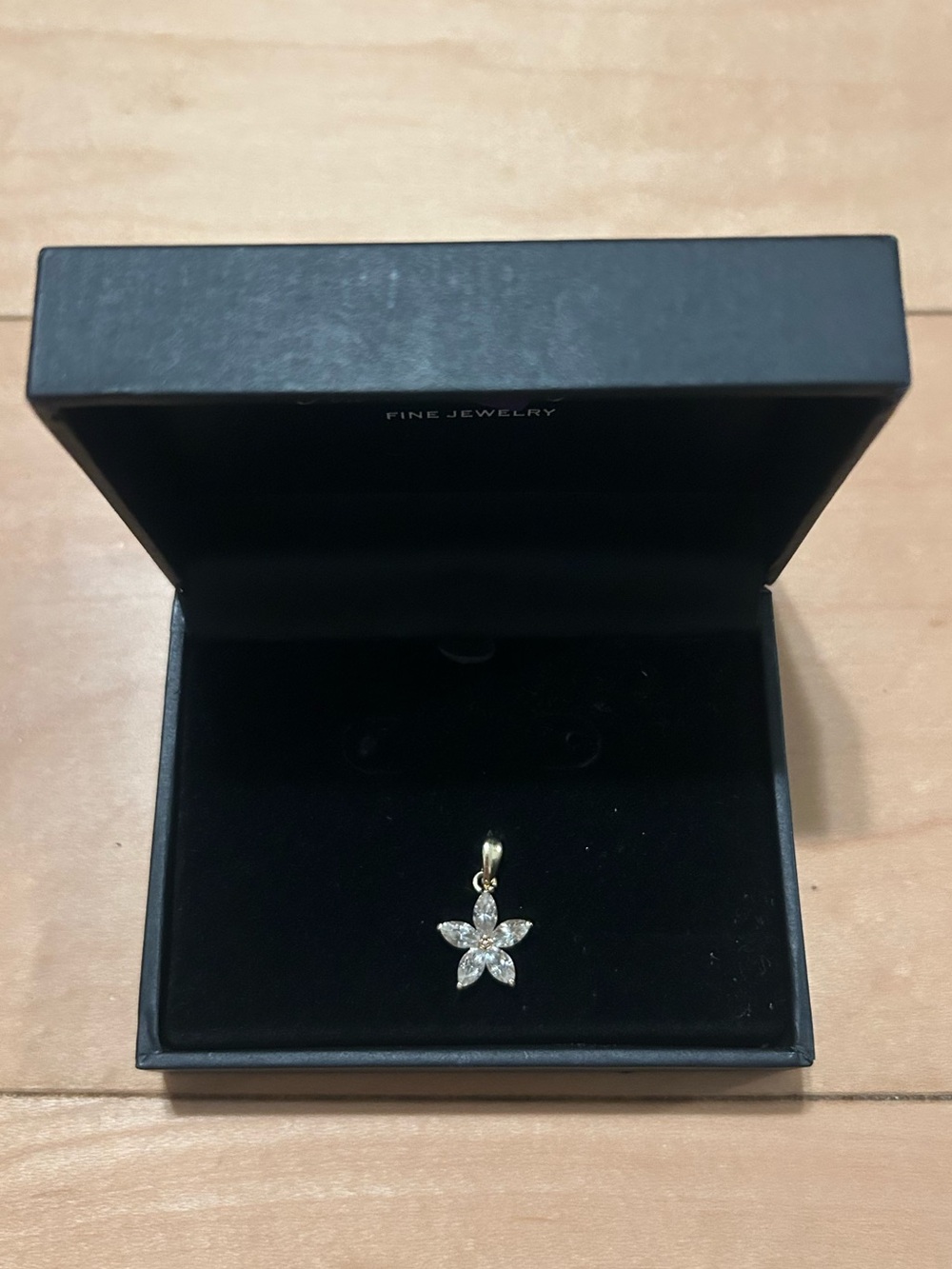 14k Gold Multi-Petal Flower Pendant.